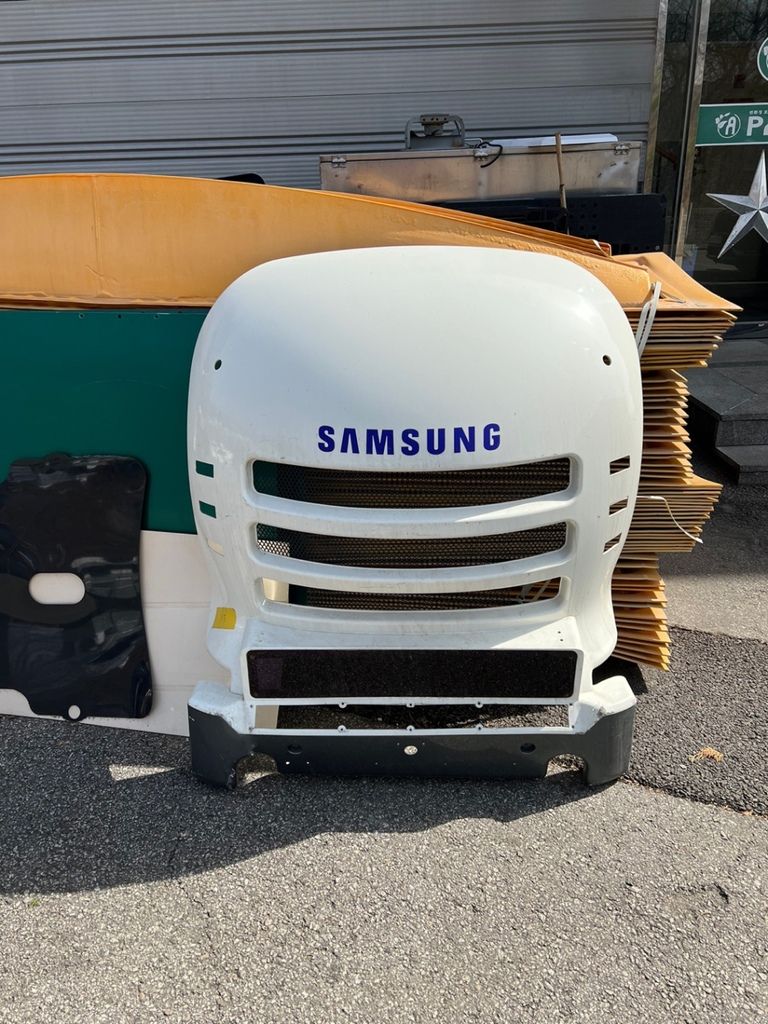 무인자동차 후면