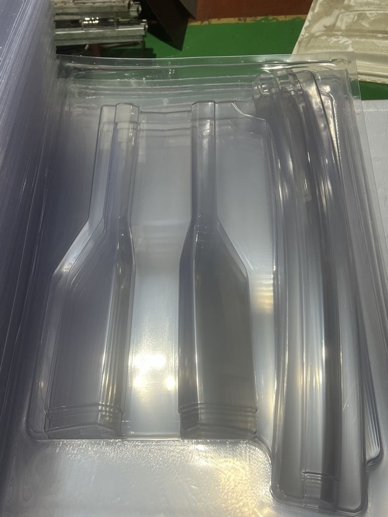 폴리카보네이트 자동차 내장재 제작